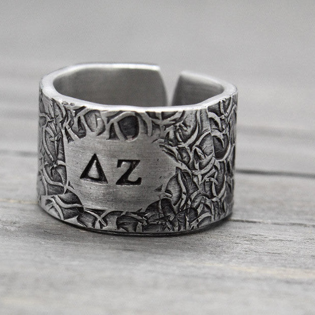 Delta Zeta Floral Texture Ring 